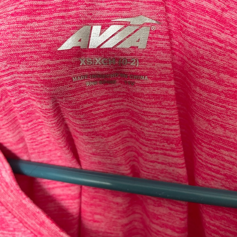 Avia tee